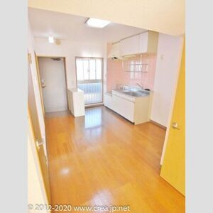 【居間・リビング】 | セジュール・ド・ミワ弐番館 | こちらの居間で趣味の時間をお楽しみください