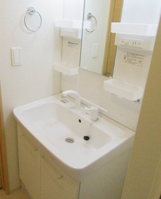 【洗面所】 | クオーレ・Ｋ | 明るい洗面所です