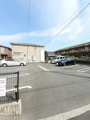 【駐車場】 | クオーレ・Ｋ | 駐車場完備です