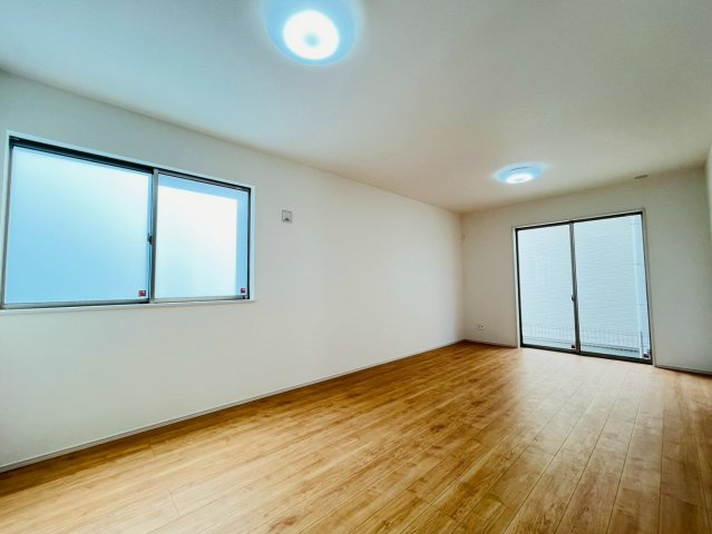 ＋＋読谷村瀬名波-A号棟（全2棟）の洋室|洋室です