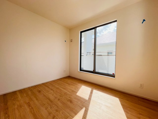 ＋＋読谷村瀬名波-A号棟（全2棟）の洋室|洋室です