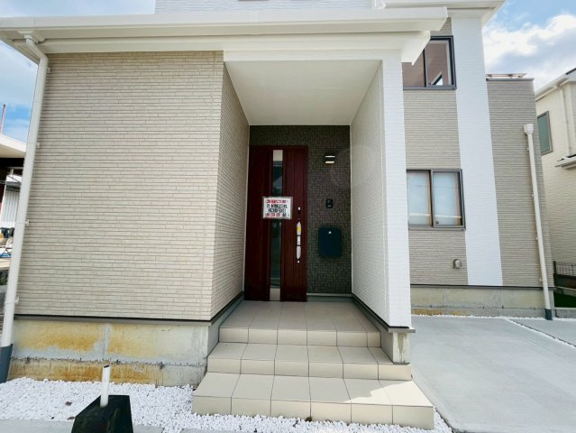 ＋＋読谷村瀬名波-A号棟（全2棟）の玄関|毎日通る玄関はこちらです