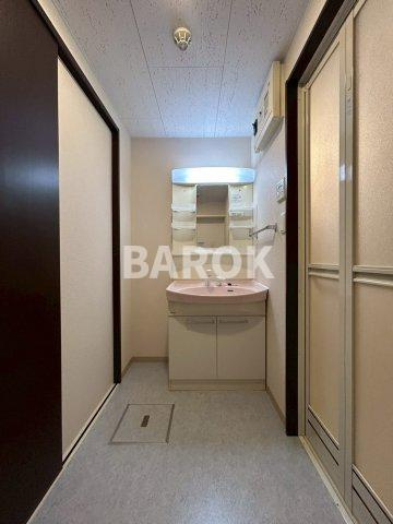 LEGEND小笹の洗面所