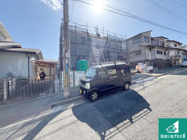 生駒市あすか野南　第1期　新築一戸建ての外観|ご案内の際は現地集合はもちろん、ご自宅の送迎や最寄りの駅迄のお迎え等お気軽にご相談ください。