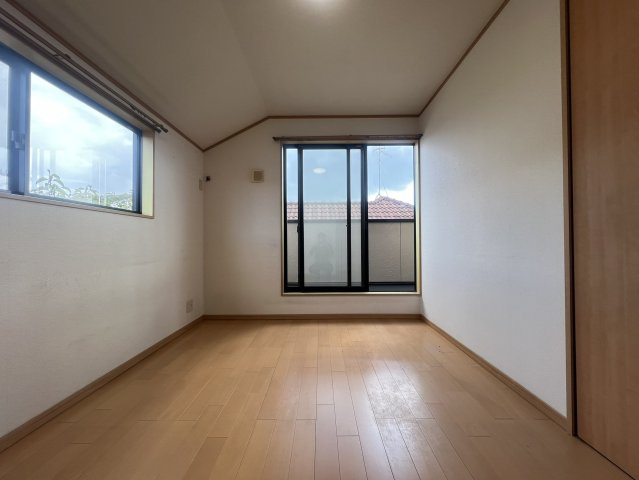 神戸市西区水谷1丁目　中古戸建のその他|【ホームページに現地動画掲載中】●年中無休：当日予約可●こちらの洋室からバルコニーに出ていただけます