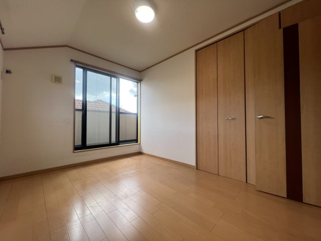 神戸市西区水谷1丁目　中古戸建のその他|【ホームページに現地動画掲載中】●年中無休：当日予約可●広々とした2階の洋室です。クローゼット付！