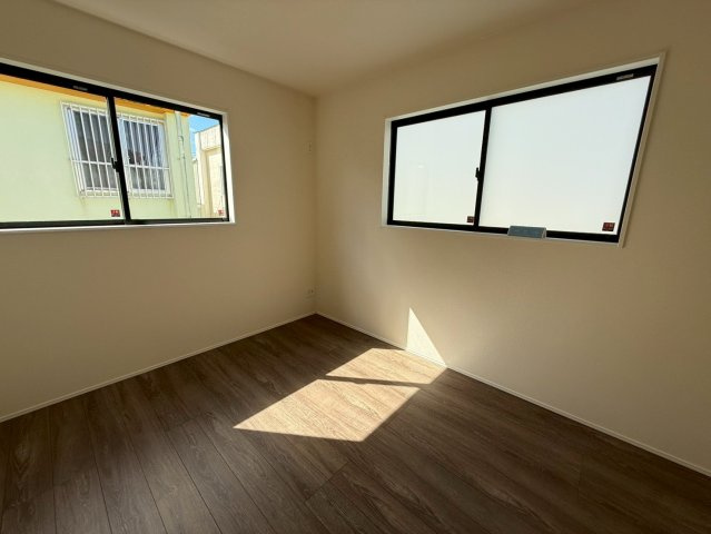 ★★南城市佐敷新開-全1棟の洋室