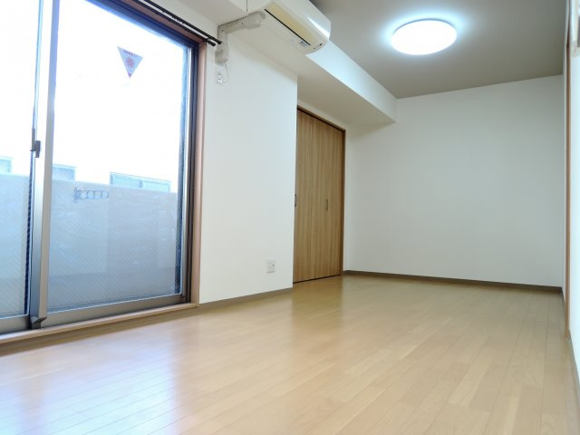 コクリコ富田の居間・リビング