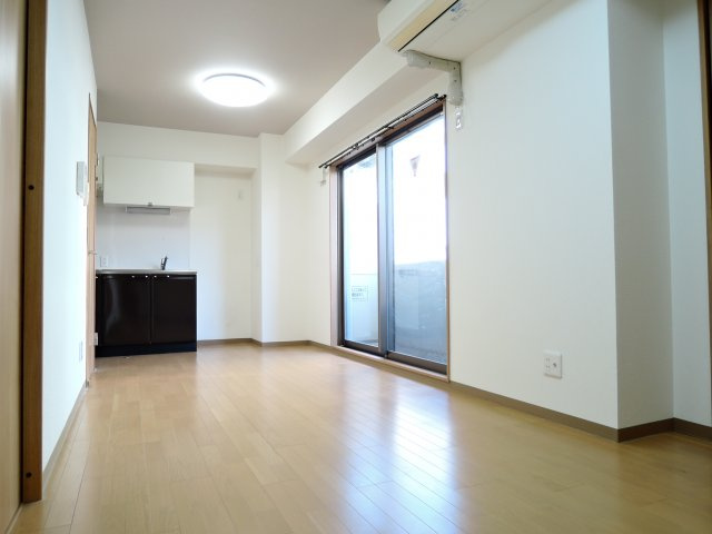 コクリコ富田の洋室