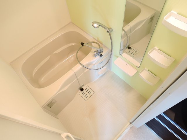 コクリコ富田の浴室