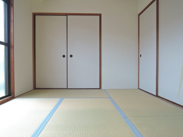 エルベコート高槻の和室