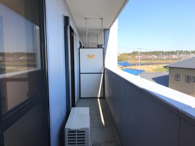 【バルコニー】 | ホワイトハウス草間 | ベランダ（イメージ）