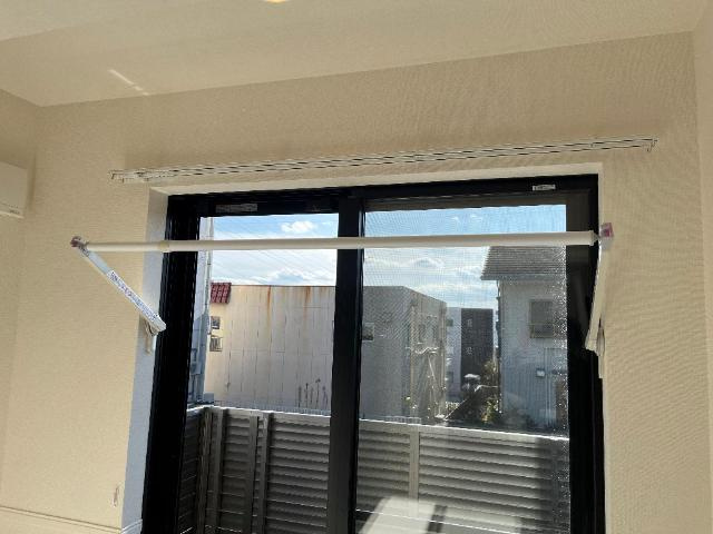 アムール香椎駅前Ⅱの設備|室内物干し（イメージ）