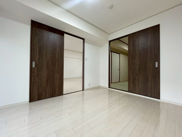 白川高層住宅11棟の寝室