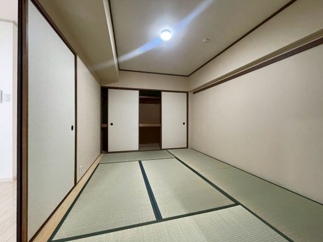 白川高層住宅11棟の和室
