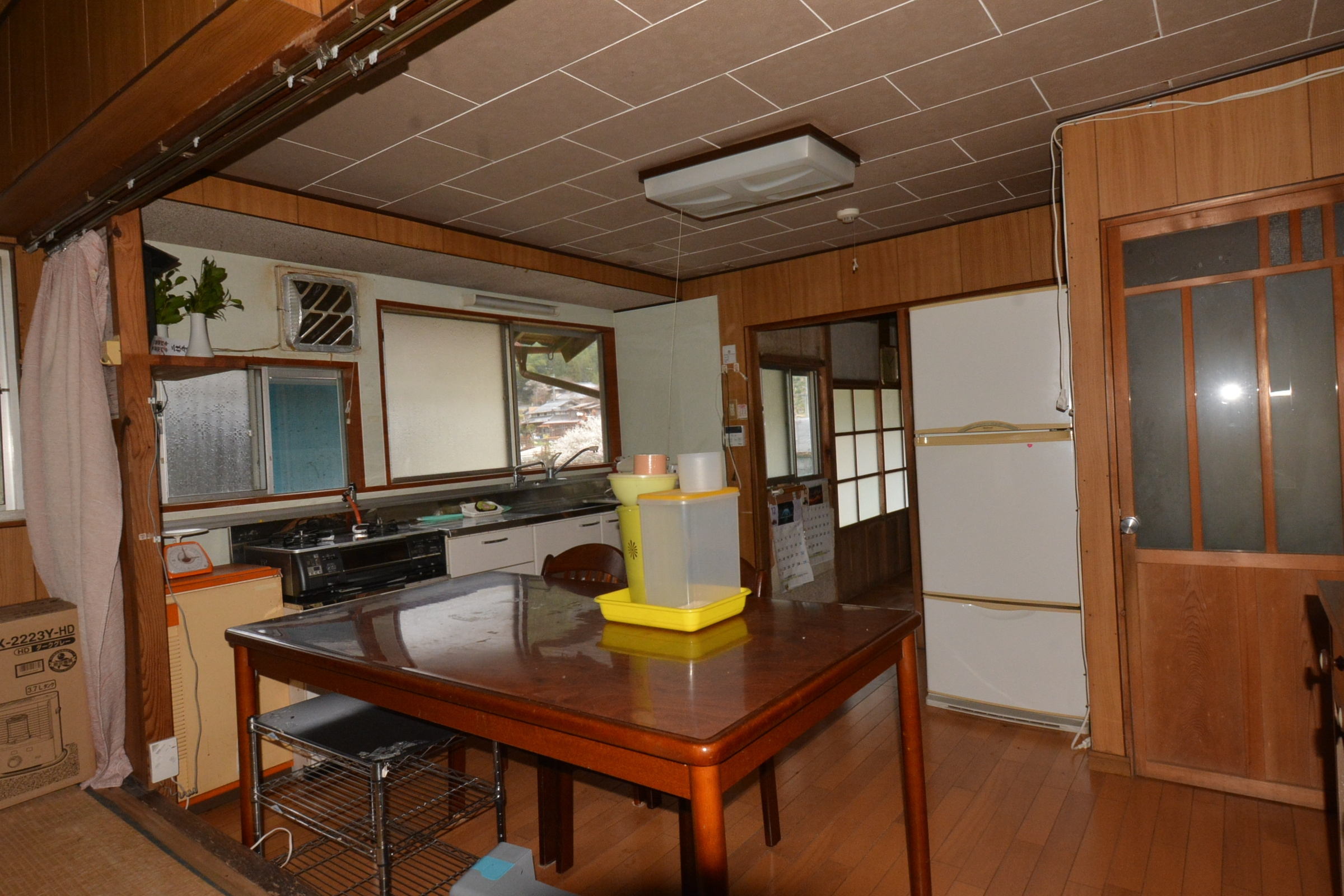 丹波市山南町上滝の中古一戸建のキッチン|5.5帖