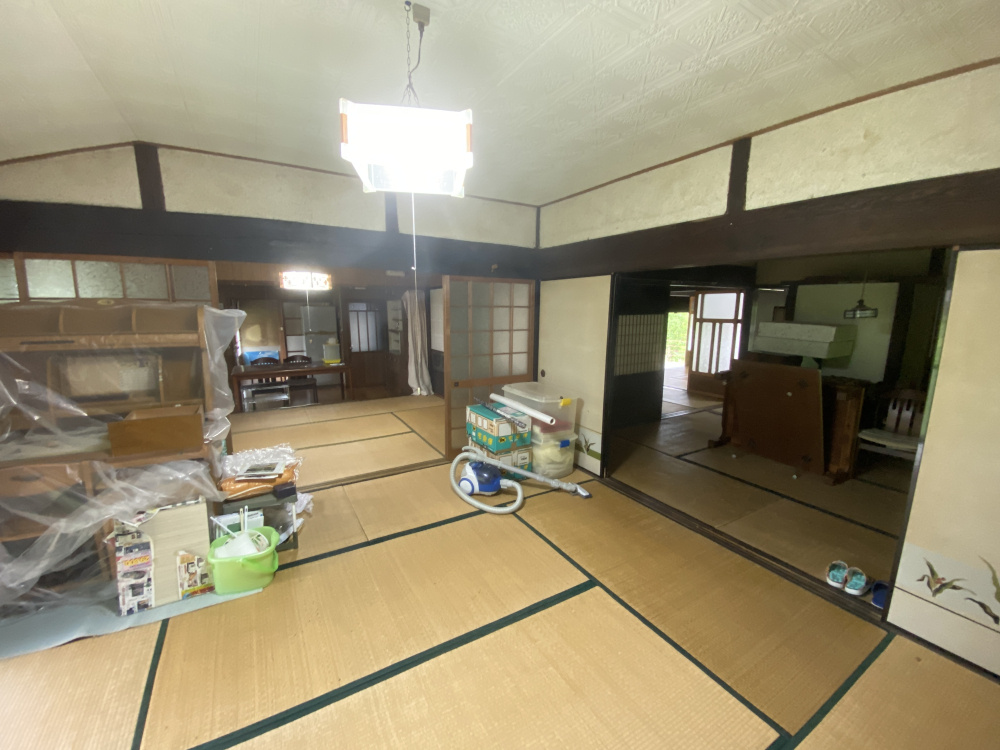 丹波市山南町上滝の中古一戸建の和室|8帖