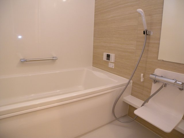 サニーコート加佐弐番館の浴室