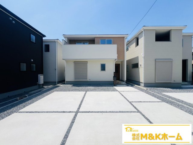 半田市向山町3丁目　全4棟　2号棟の前面道路含む現地写真|24時間換気システム搭載♪