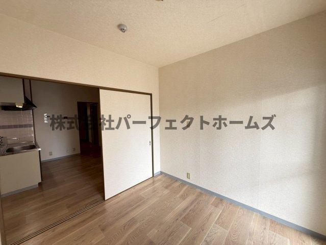 グランドヴィラ香里の洋室|広々とした洋室です