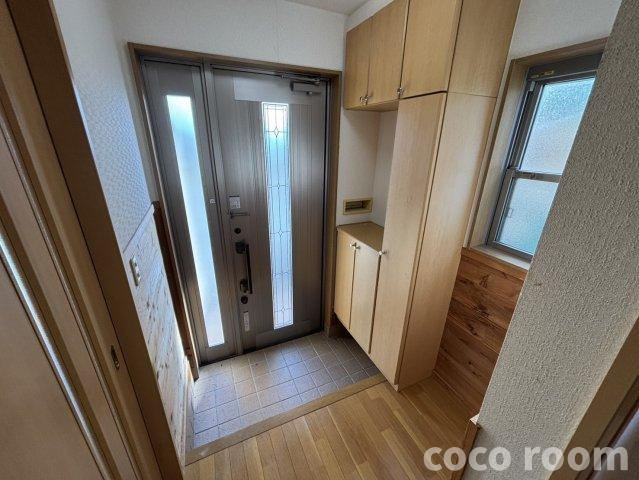 リバーサイド黒石の玄関