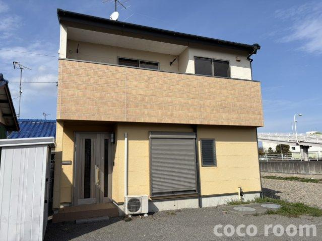 リバーサイド黒石の外観