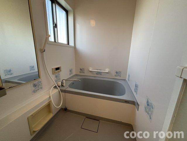 リバーサイド黒石の浴室