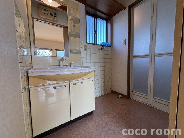 リバーサイド黒石の洗面所