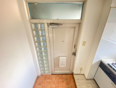 【玄関】 | 島田マンション | 収納もある玄関です