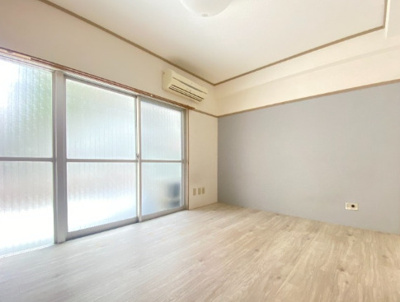 【寝室】 | 島田マンション | 開放的な寝室です