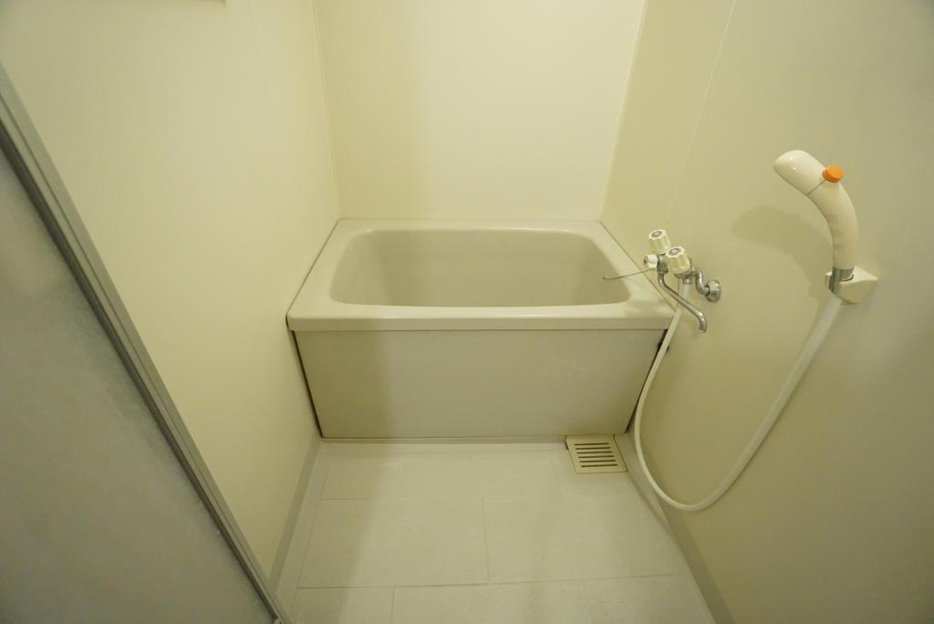 カドーロ壱番館の浴室