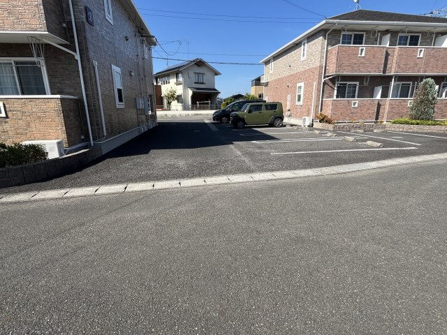 ＮＭＯＮ　Ａの駐車場