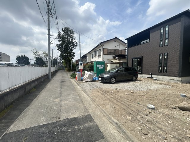 新築　前橋市昭和町　GRAFARE　1号棟の前面道路含む現地写真|現地写真　南側接道幅員約4ｍ