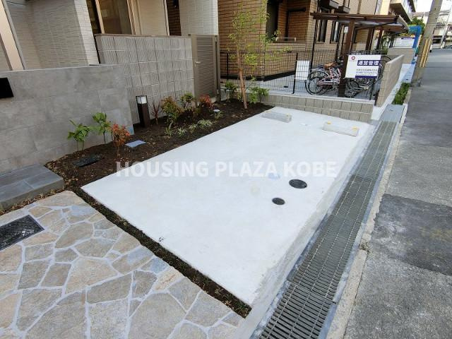 ＣＯＴＴＯＮ　ＰＬＡＣＥの駐車場