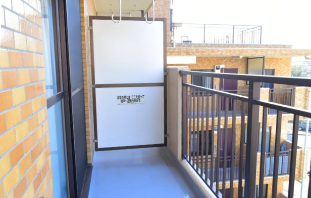 東村山市久米川町１丁目の中古マンションのバルコニー
