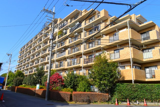 東村山市久米川町１丁目の中古マンションの外観