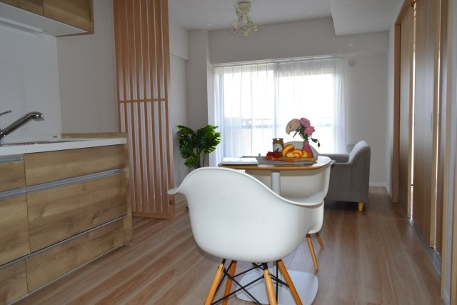 東村山市久米川町１丁目の中古マンションの居間・リビング