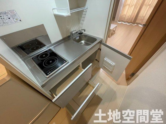 クレイノ下伊田のキッチン