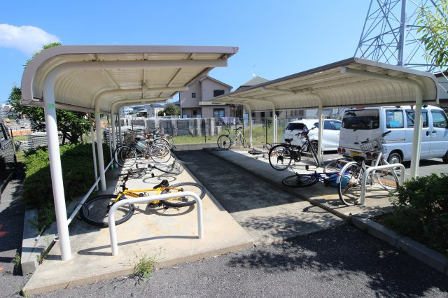ボヌール有瀬の駐車場