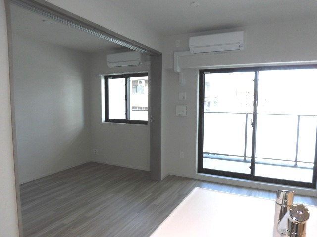 大阪市中央区瓦屋町２丁目の賃貸マンションの内装