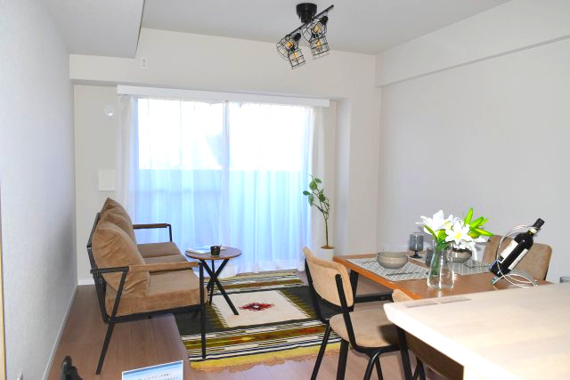 日野市落川の中古マンションの居間・リビング