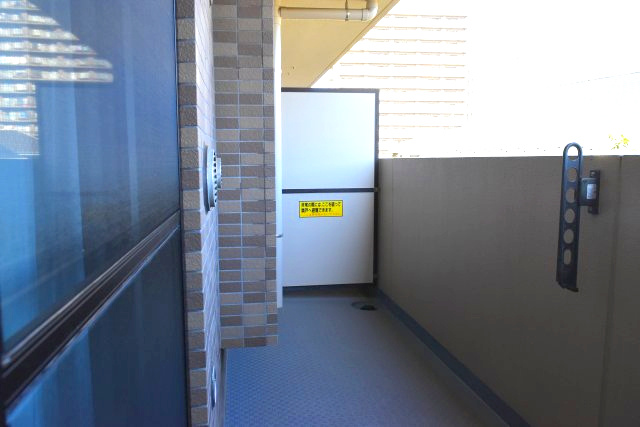 日野市落川の中古マンションのバルコニー