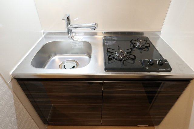 サヴォイラコートワジー　4階のキッチン|別号室のものです。現状優先になります。