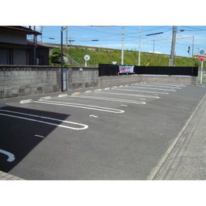 エクシード鳥羽見の駐車場