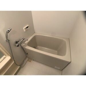 エクシード鳥羽見の浴室