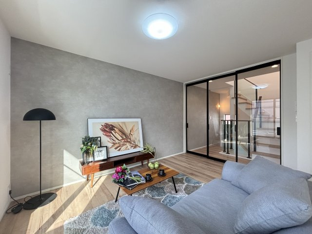 MELDIA東区徳川1521③｜名古屋市の戸建ならホームアップの独立洗面台|三面鏡で朝の身支度に最適