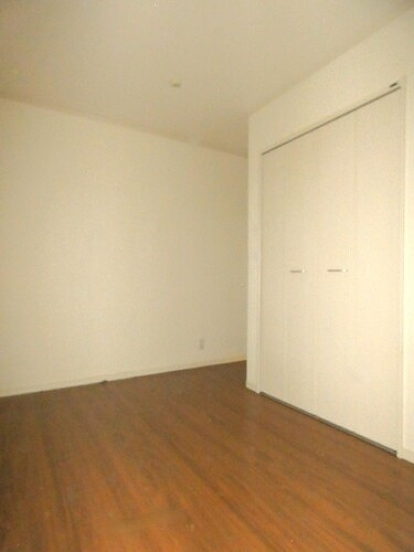 横浜市中区池袋戸建のその他|洋室５．５畳・別角度（内装前）