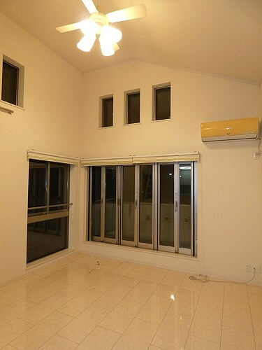 横浜市中区池袋戸建の居間・リビング|リビングダイニング（内装前）