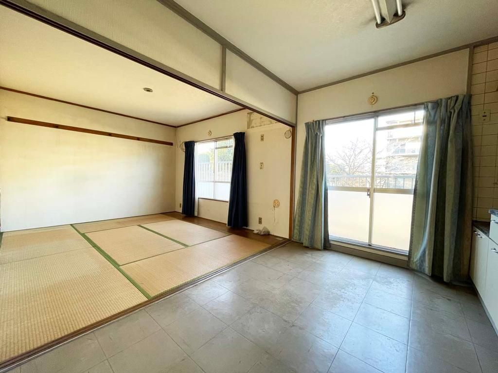 多摩市落合４丁目の中古マンションの和室