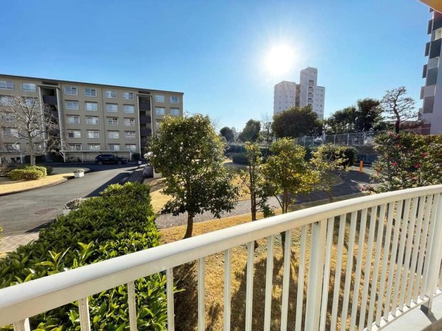 多摩市落合４丁目の中古マンションの展望